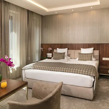 Kalvaria Superior 4* Gyor