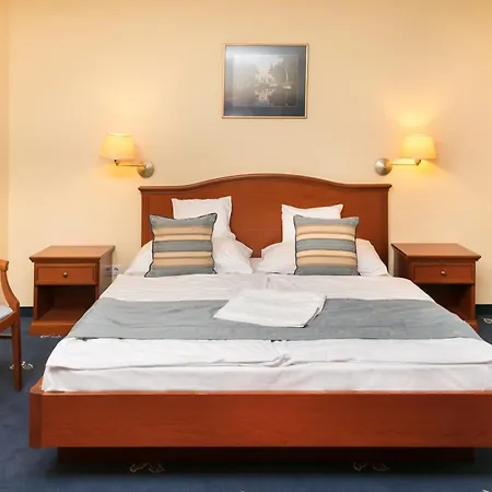 Kalvaria Superior 4* Gyor