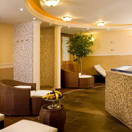 Hotel Kalvaria Superior 4*