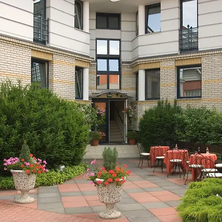 Kalvaria Superior Hotel 4*