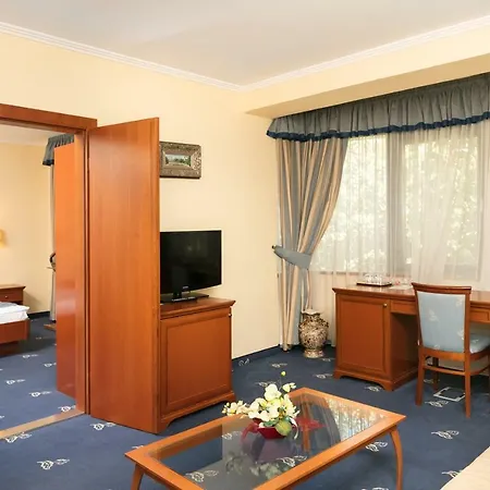 Kalvaria Superior Hotel 4*