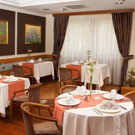 Hotel Kalvaria Superior Gyor