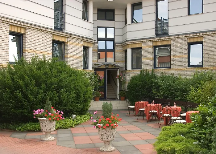 Kálvária Superior Hotel 4*